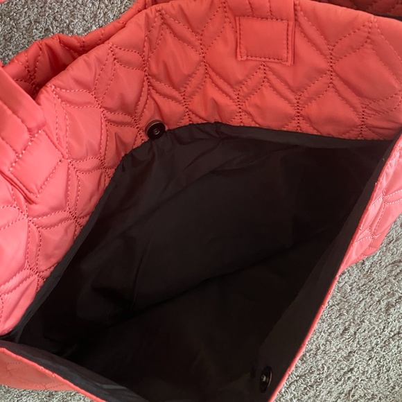 Fabletics Quilted Tote - Picture 4 of 5